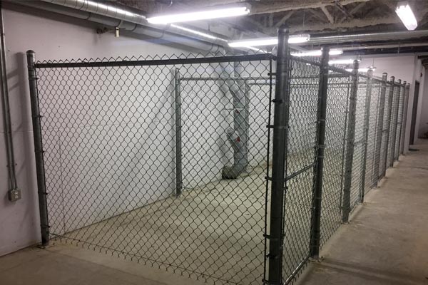 Interior partition chainlink